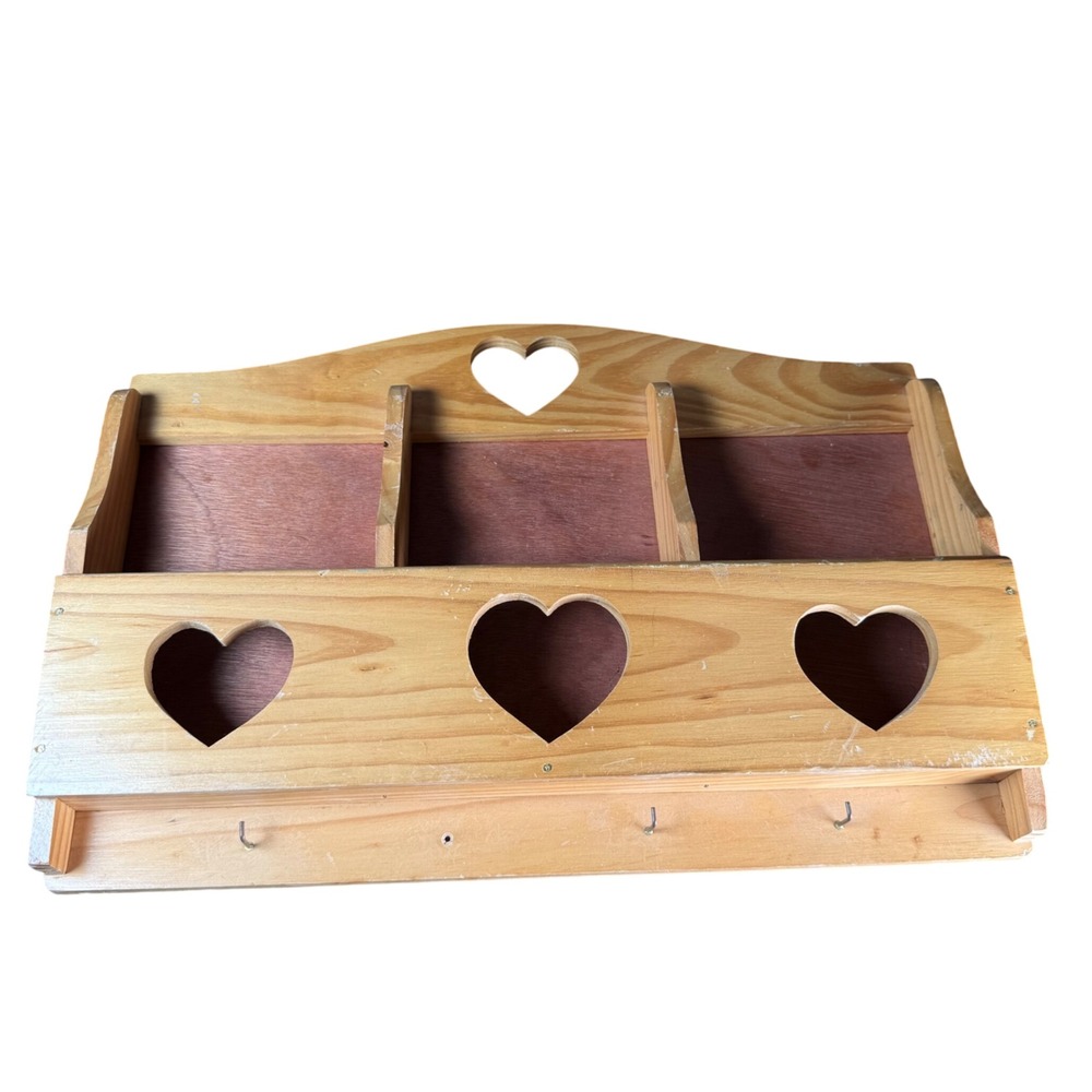 Heart Cutout Wood Wall Organizer Shelf Brown Rustic Farmhouse Decor Coquette VTG